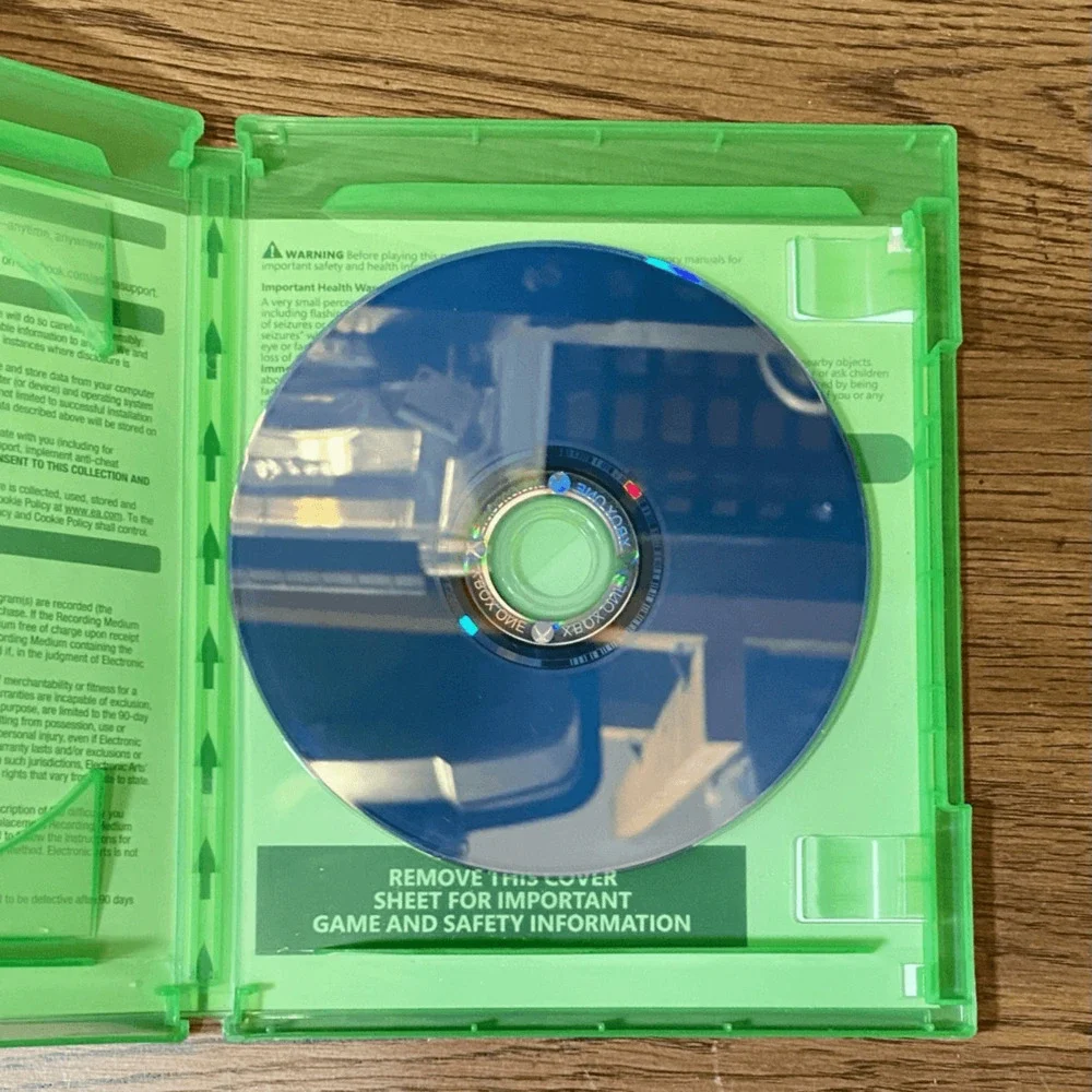 Plants vs. Zombies: Garden Warfare (Microsoft Xbox One, 2014)